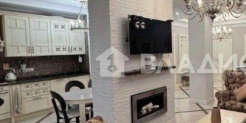 3-комн квартира улица Есенина, 1к1