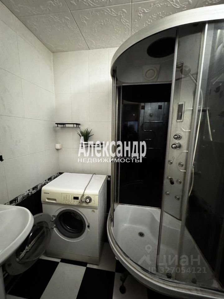 Аренда 2-комн квартиры на вторичном рынке проспект Ветеранов, 114К1