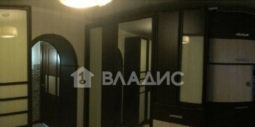 3-комн квартира улица Полбина,  д. 2