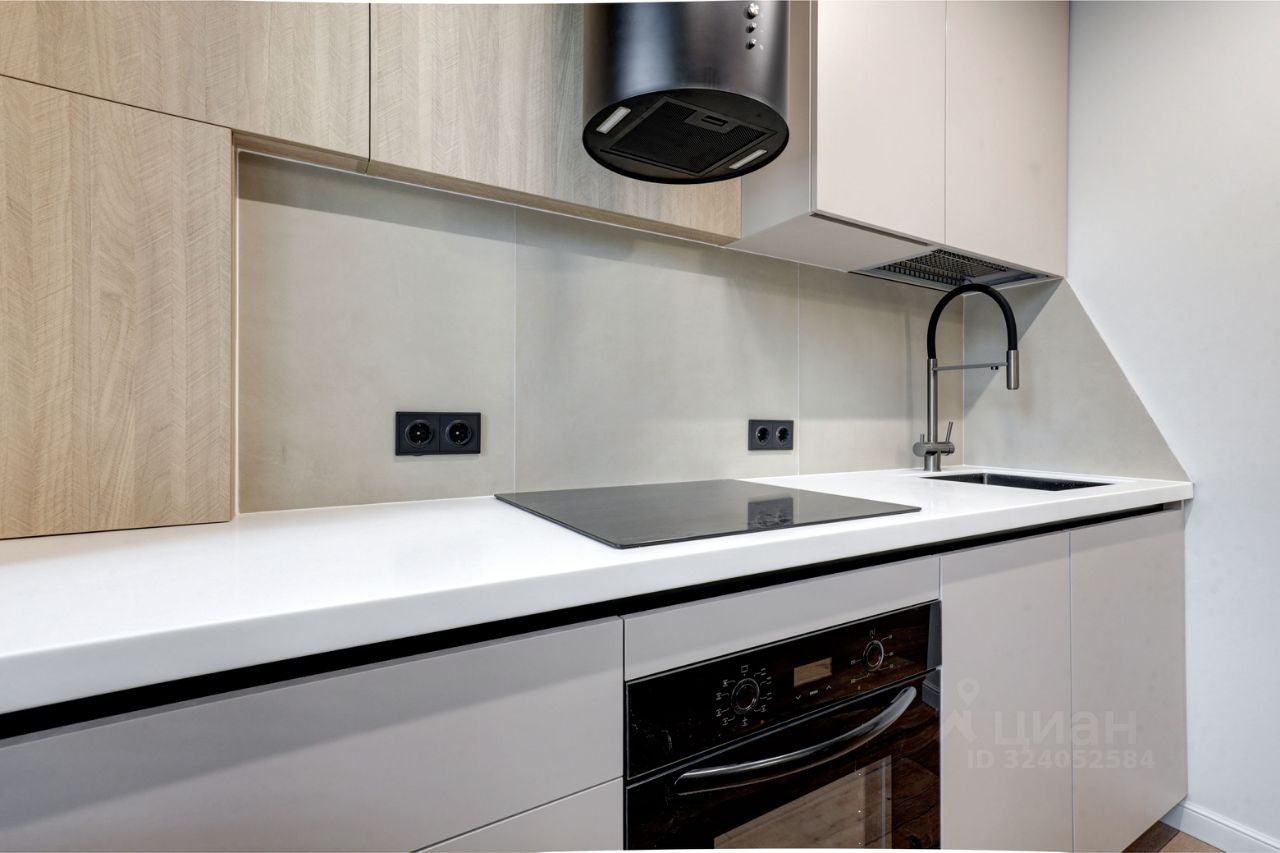 Продажа 1-комн квартиры на вторичном рынке улица Большая Якиманка, 56