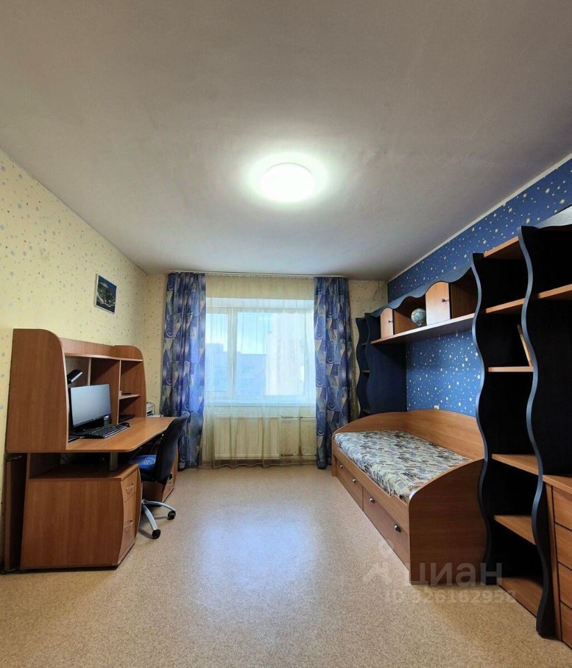 Продажа 3-комн квартиры на вторичном рынке улица Типанова, 34к2