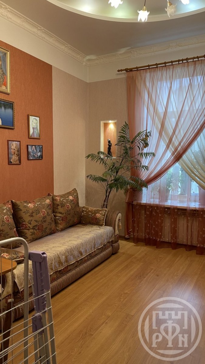 Продажа 3-комн квартиры на вторичном рынке Выборг г., Ленинградский пр.,  д. 2