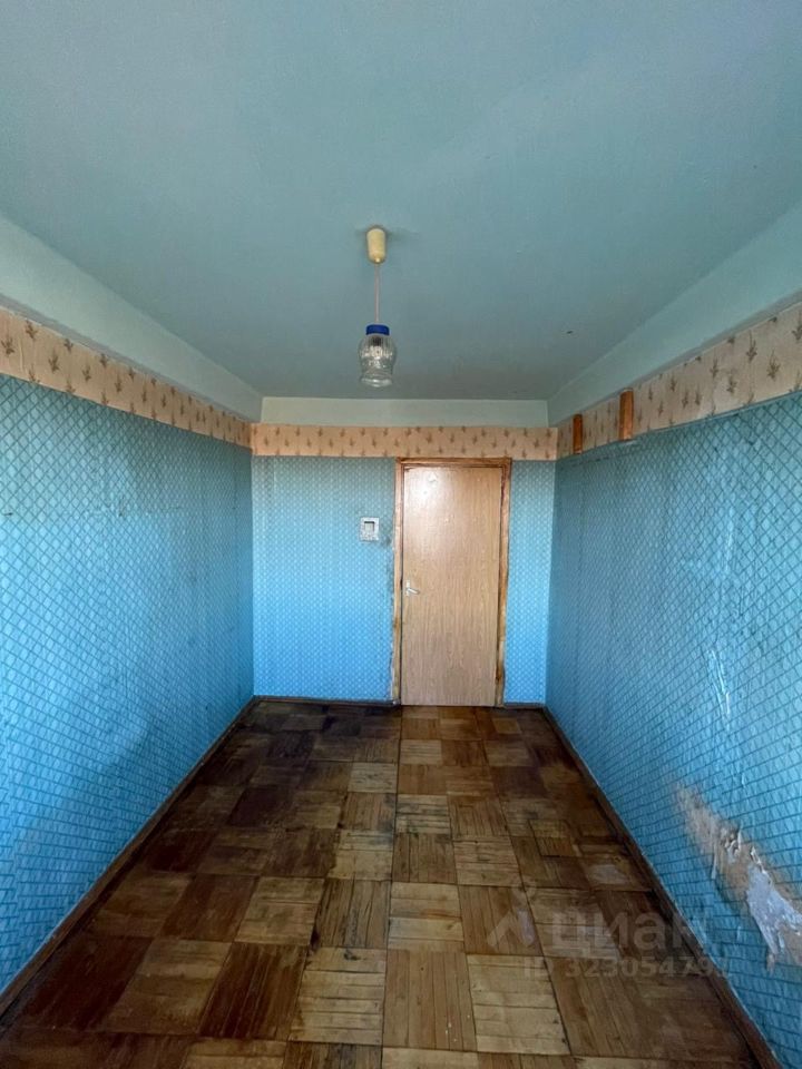 Продажа 2-комн квартиры на вторичном рынке пос. Войскорово, 6