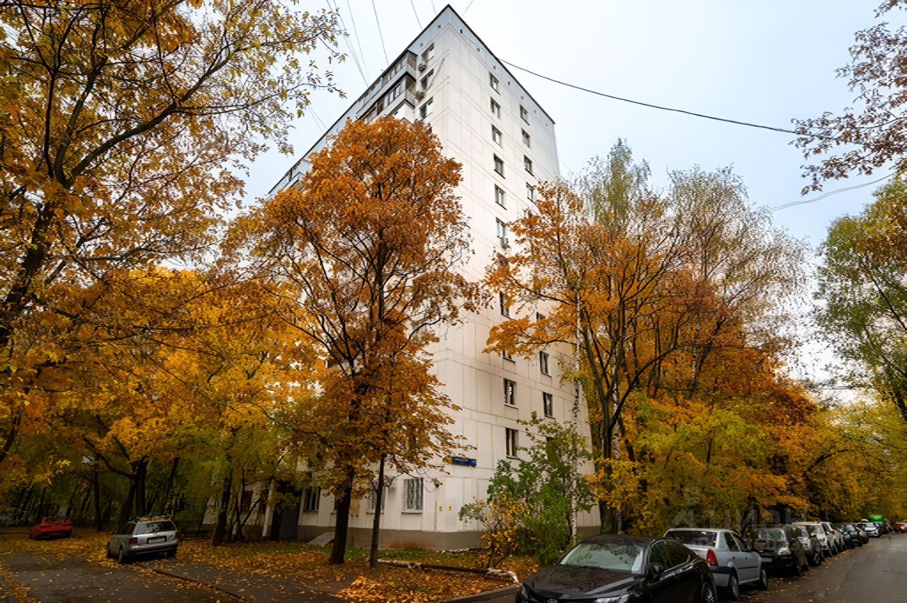 Продажа 1-комн квартиры на вторичном рынке Байкальская улица, 30К3