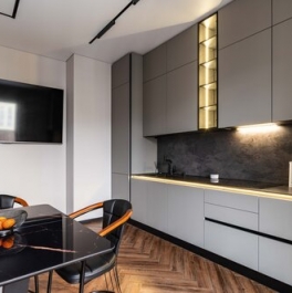 Продажа 2-комн квартиры на вторичном рынке проспект Авиаконструкторов,  д. 54 с1