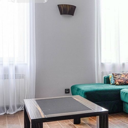 3-комн квартира улица Большая Зеленина, 13