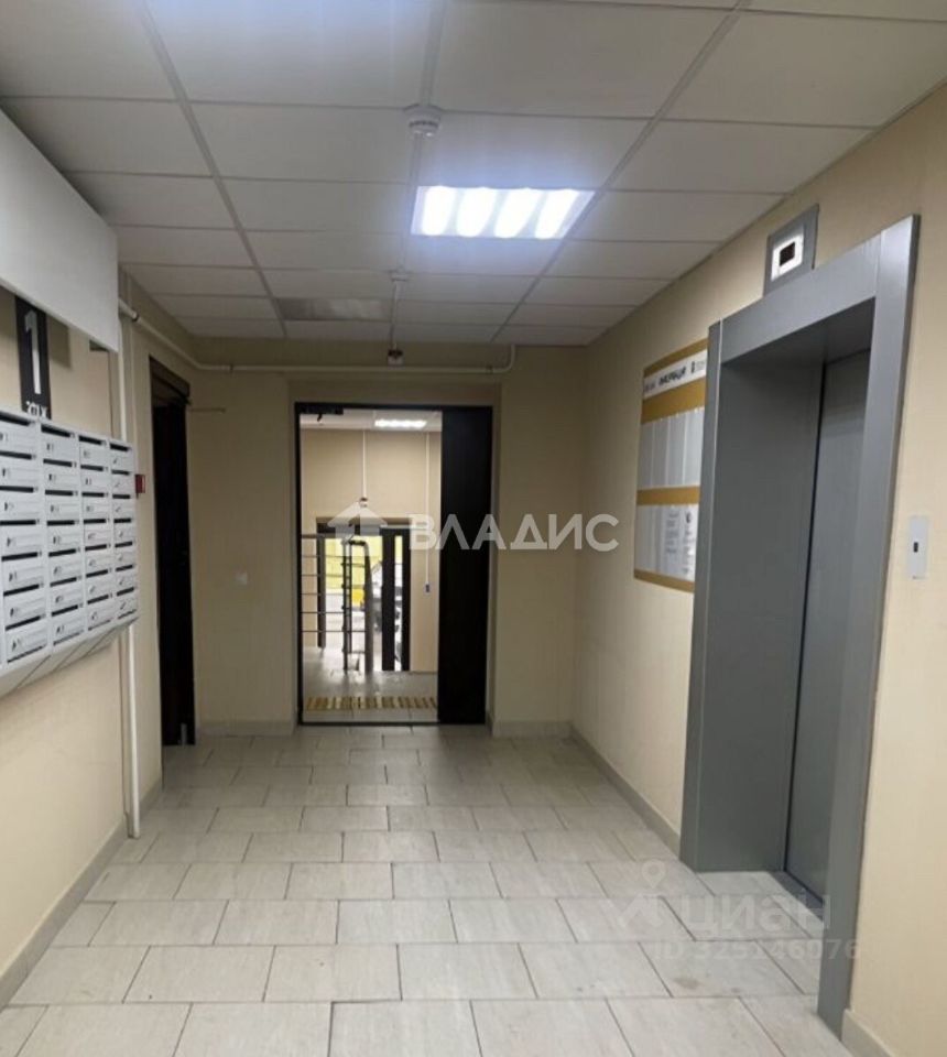 Продажа 2-комн квартиры на вторичном рынке пос. Быково, улица Спортивная, 3