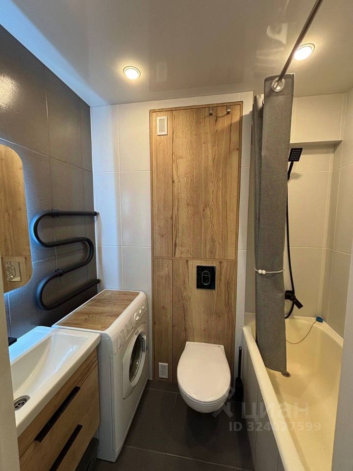 Продажа 1-комн квартиры на вторичном рынке бульвар Новаторов, 116