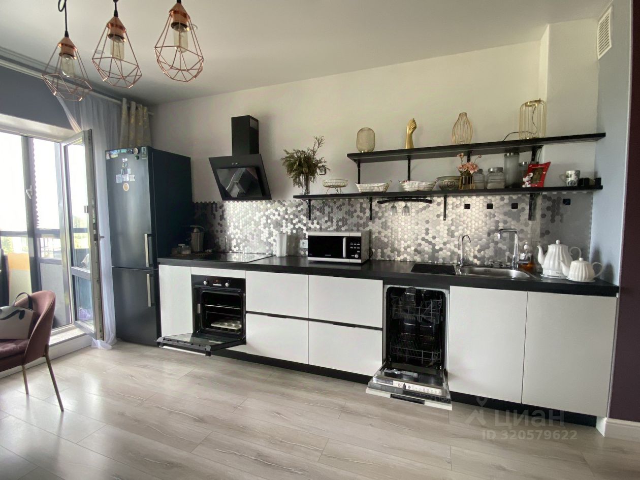 Продажа 2-комн квартиры на вторичном рынке Колтуши, улица Иоанна Кронштадтского, 17