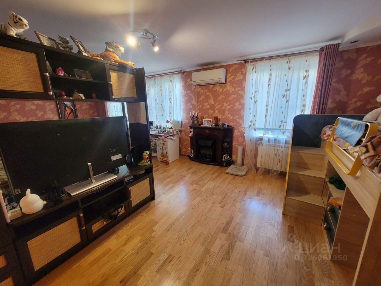 Продажа 3-комн квартиры на вторичном рынке Выборг, улица Большая Каменная, 3Б