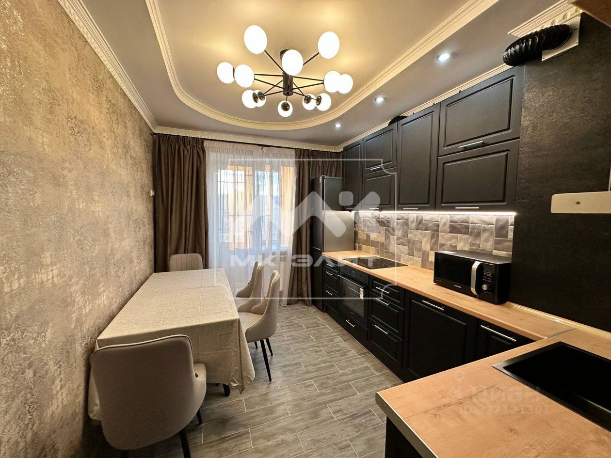 Аренда 2-комн квартиры на вторичном рынке проспект Художников, 17к1