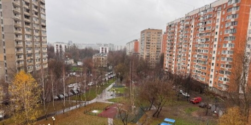 2-комн квартира ул Ялтинская,  д. 2