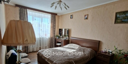 3-комн квартира Художников пр-кт,  д. 33,  к. 1