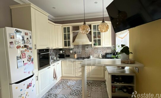 Продажа 3-комн квартиры на вторичном рынке Варшавская ул,  д. 46