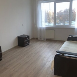 Продажа 1-комн квартиры на вторичном рынке Серебристый бульвар,  д. 24 к2