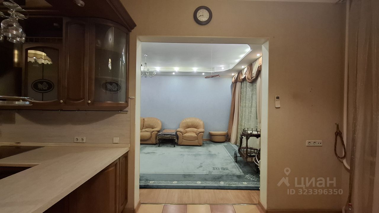 Продажа 3-комн квартиры на вторичном рынке улица Новаторов, 34К7