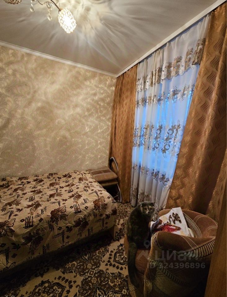 Продажа 2-комн квартиры на вторичном рынке Центральный мкр, улица Рабочая,  д. 3