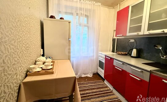 Продажа 1-комн квартиры на вторичном рынке Кириши, пр-кт Ленина,  д. 4а