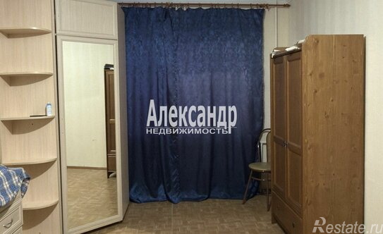 Продажа 3-комн квартиры на вторичном рынке Петергоф г, Собственный пр-кт,  д. 34