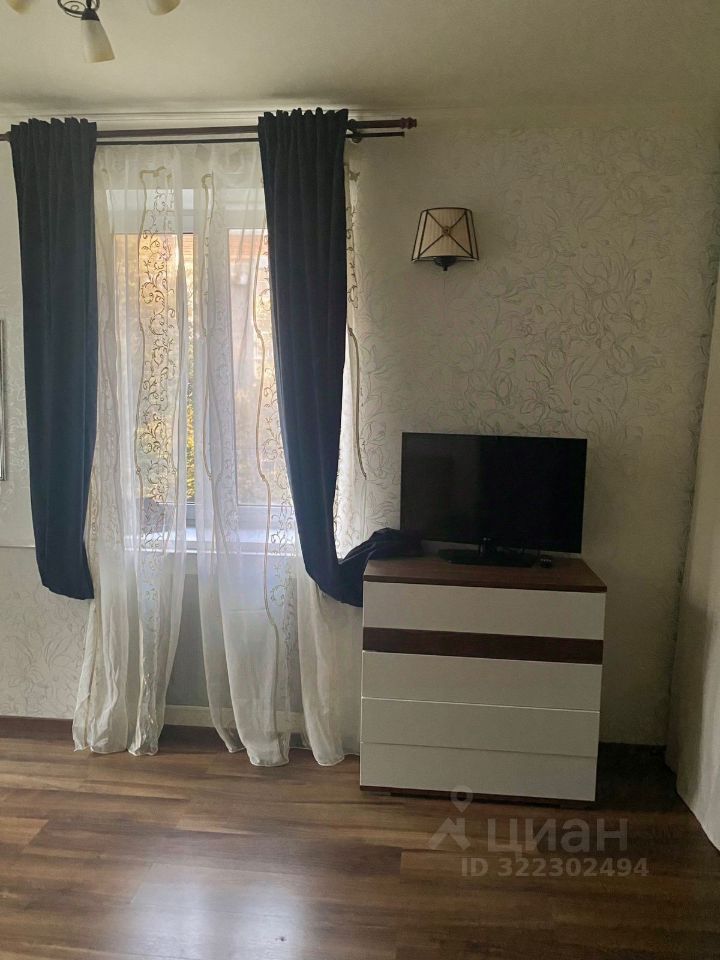 Аренда 1-комн квартиры на вторичном рынке Большой Саввинский переулок, 16