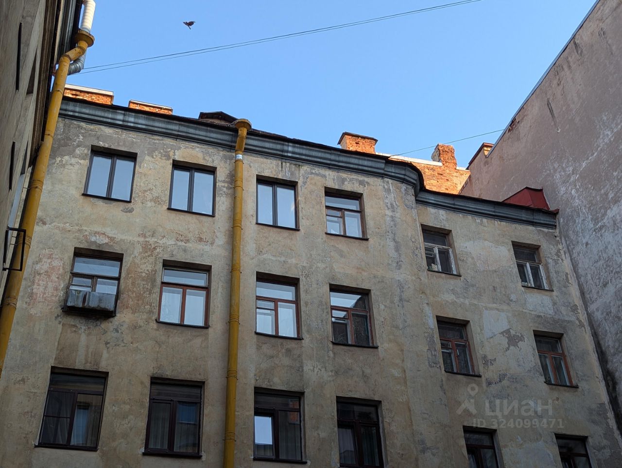 Продажа 3-комн квартиры на вторичном рынке переулок Пирогова, 10