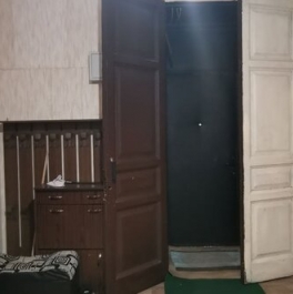 Продажа 7-комн квартиры на вторичном рынке Колокольная улица