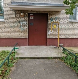 Продажа 2-комн квартиры на вторичном рынке Истра, ул Кооперативная,  д. 8/3