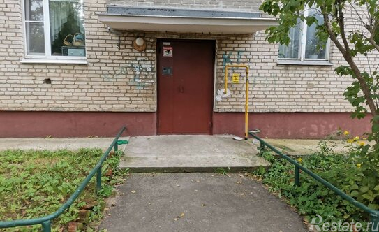Продажа 2-комн квартиры на вторичном рынке Истра, ул Кооперативная,  д. 8/3