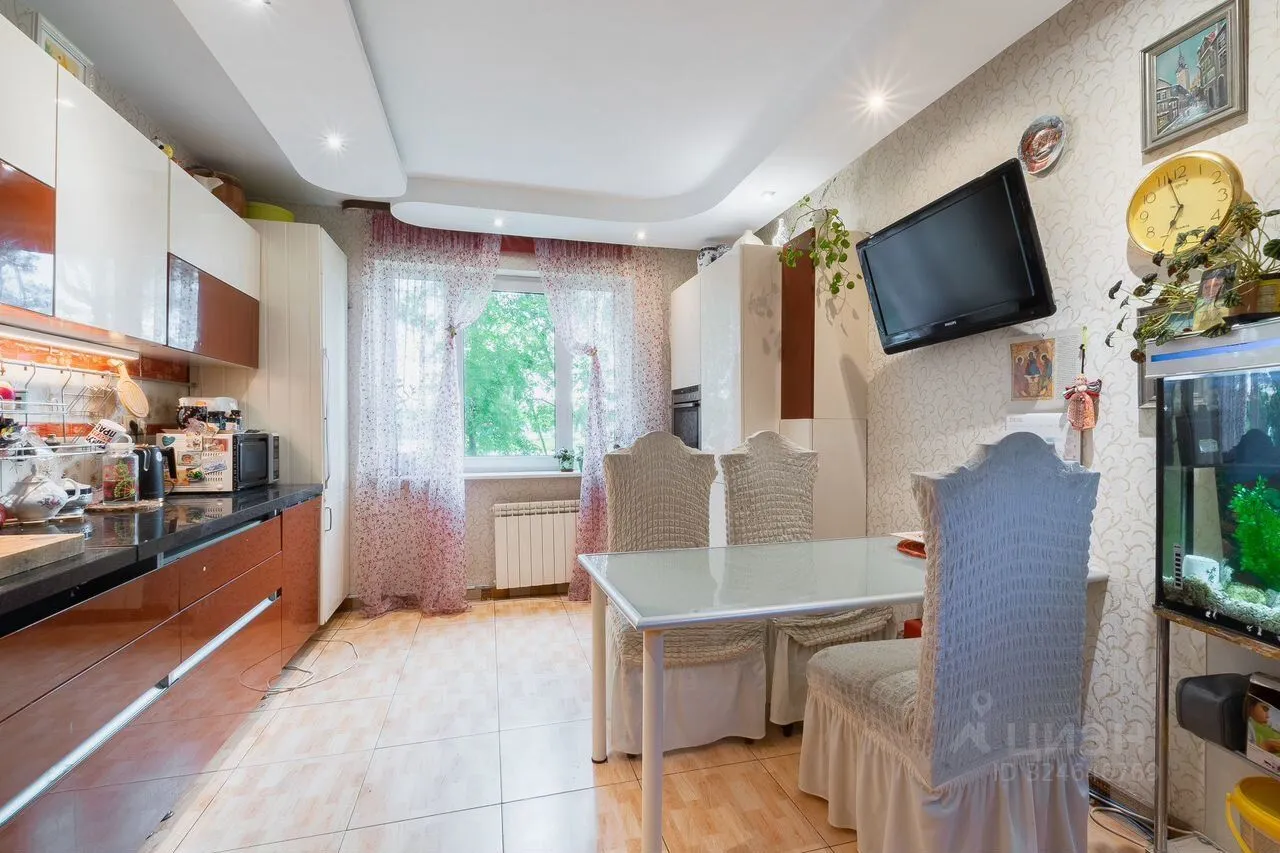 Продажа 3-комн квартиры на вторичном рынке улица Чудновского, 1