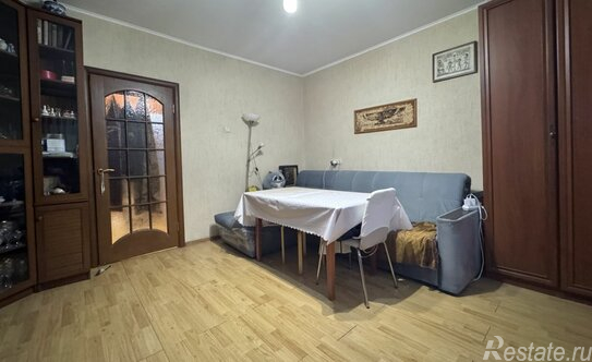 Продажа 4-комн квартиры на вторичном рынке Братеевская улица,  д. 27 к2
