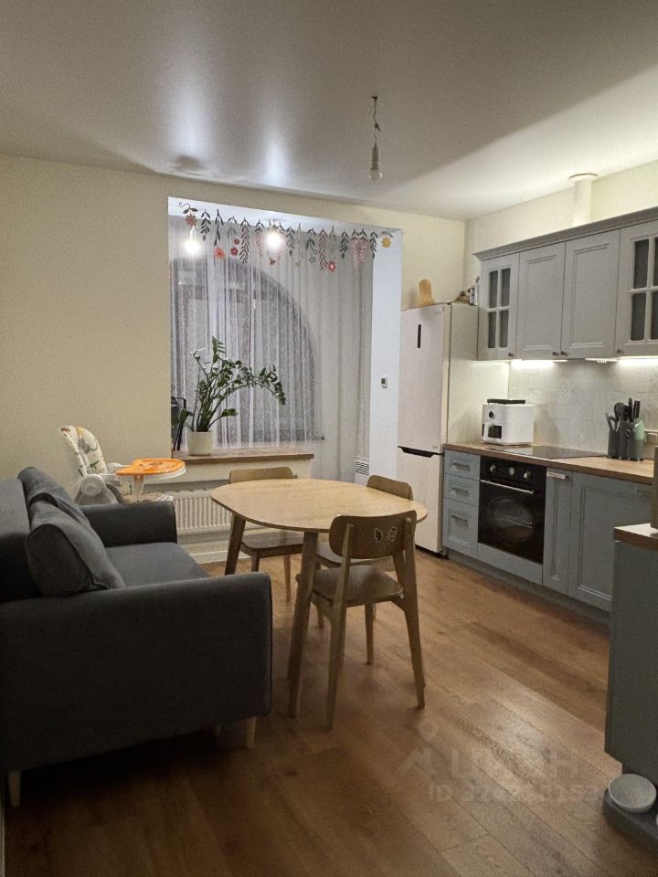 Продажа 2-комн квартиры на вторичном рынке Сабурово пгт, улица Парковая, 24