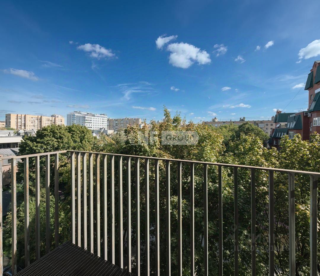 Продажа 3-комн квартиры на вторичном рынке Столярный переулок, 3к34