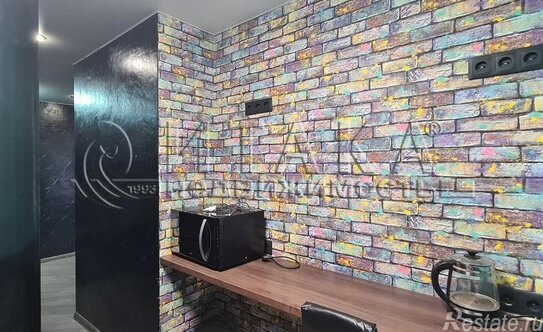 Продажа 3-комн квартиры на вторичном рынке Ветеранов пр-кт,  д. 129