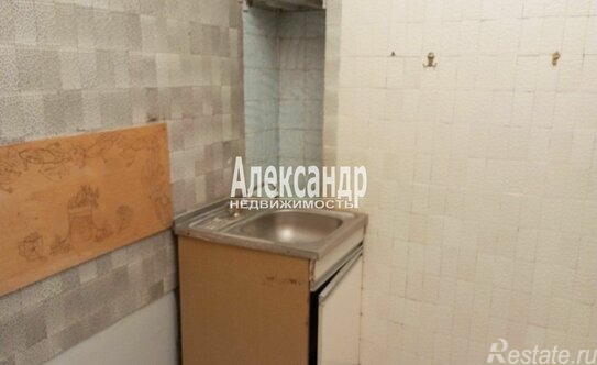 Продажа 1-комн квартиры на вторичном рынке Лукаши, Школьная улица,  д. 13