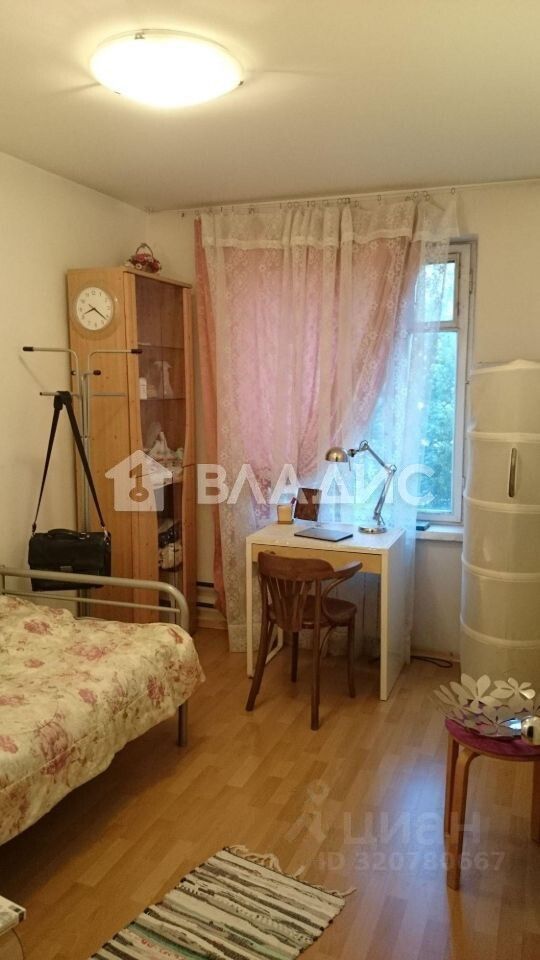Продажа 4-комн квартиры на вторичном рынке проспект Маршала Жукова, 16К1