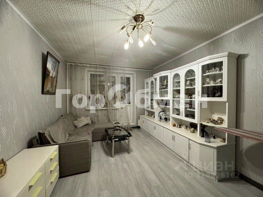 Продажа 2-комн квартиры на вторичном рынке проезд Кирова, 4