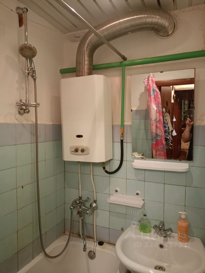 Продажа 2-комн квартиры на вторичном рынке улица Чекистов, 44