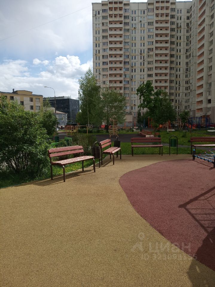 Продажа 1-комн квартиры на вторичном рынке 3-я Богатырская улица, 3