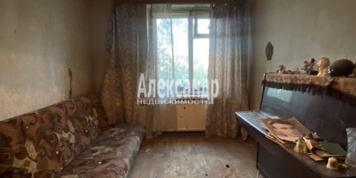 3-комн квартира Бурцева ул. ,  д. 19