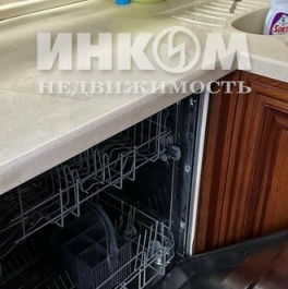 Продажа 3-комн квартиры на вторичном рынке Микрорайон Кутузовский, улица Чистяковой,  д. 2