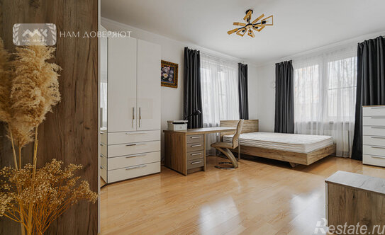 Продажа 3-комн квартиры на вторичном рынке проспект Медиков,  д. 10 к2