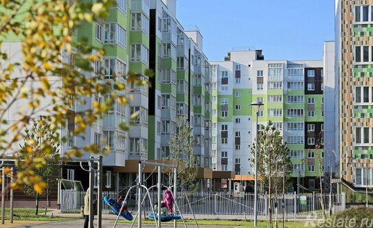 Продажа 1-комн квартиры на вторичном рынке Янино-1 пгт, Тюльпанов (Янила Драйв мкр) ул,  д. 1,  к. 3