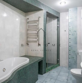 Продажа 4-комн квартиры на вторичном рынке Мичуринская улица,  д. 6