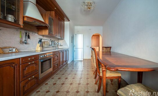 Продажа 2-комн квартиры на вторичном рынке улица Грина,  д. 18