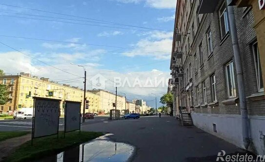 Продажа 3-комн квартиры на вторичном рынке ул Наличная,  д. 22