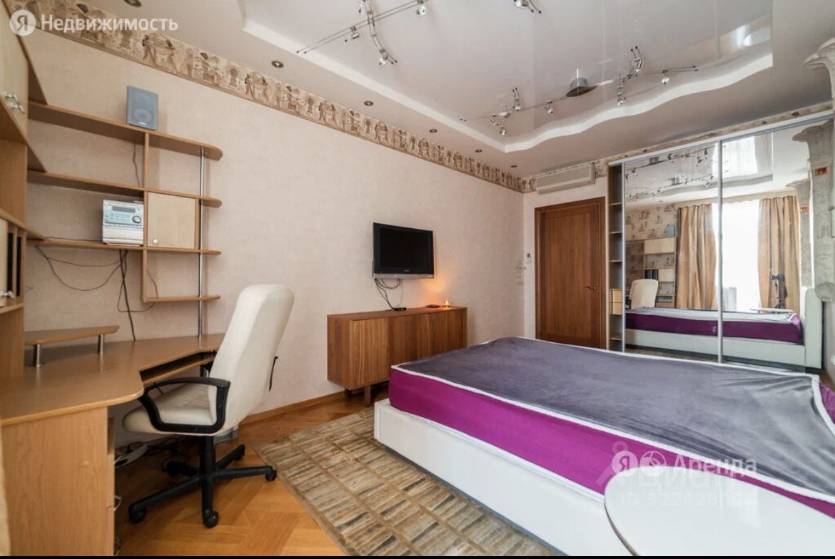 Продажа 4-комн квартиры на вторичном рынке Приморский проспект, 59