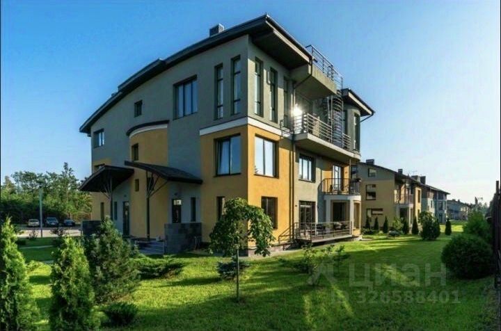 Аренда 3-комн квартиры на вторичном рынке Сестрорецк, улица Коробицына, 2М
