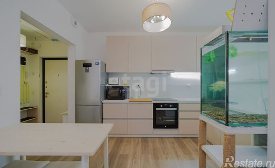 Продажа 2-комн квартиры на вторичном рынке Новогорелово, улица Современников,  д. 17 к1