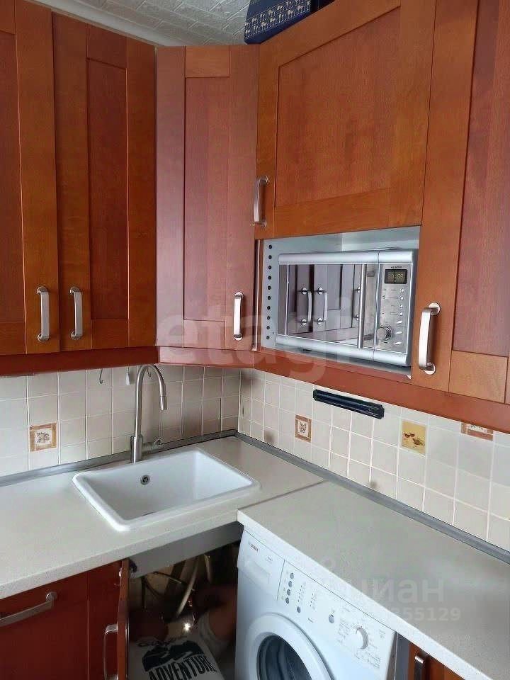 Продажа 2-комн квартиры на вторичном рынке улица Цюрупы, 15К3