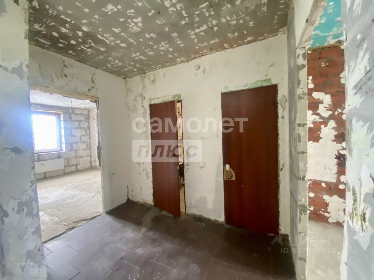 Продажа 3-комн квартиры на вторичном рынке Климовск мкр, проезд Больничный,  д. 2к2